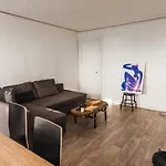 Hostnfly Apartments - Beautiful Stylish Apt In The Heart Of The Marais