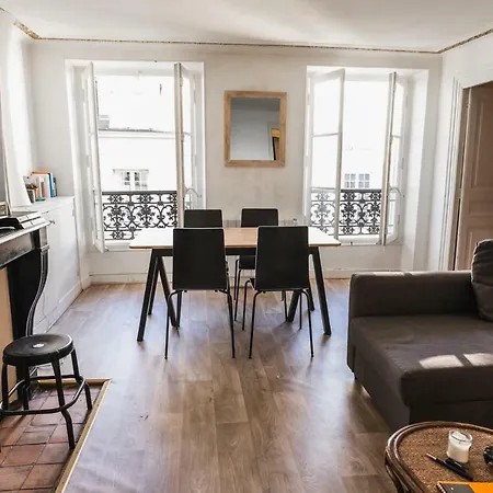 Hostnfly - Beautiful Stylish Apt In The Heart Of The Marais Appartamento Parigi