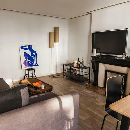 Hostnfly - Beautiful Stylish Apt In The Heart Of The Marais *